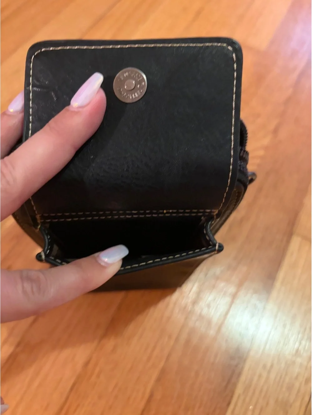 Wrangler Black Leather Crossbody Wallet Bag with Adjustable Strap